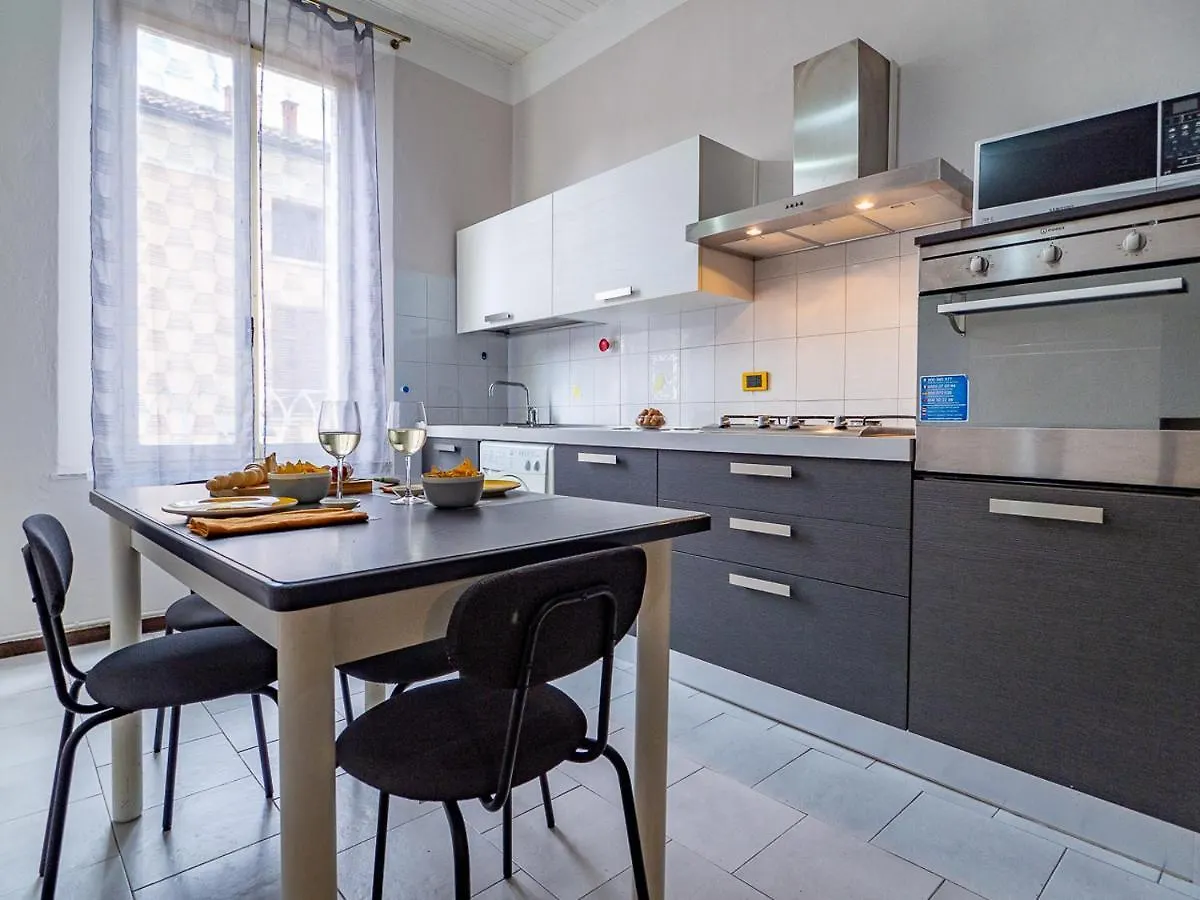 아파트 Nights In Ferrara - Via Carlo Mayr Con Wi-Fi Gratuito E Terrazzo Condominiale